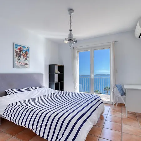 빌라 Infinity 200m2 Vue Mer, Giens & Porquerolles 카르쿠에이란느